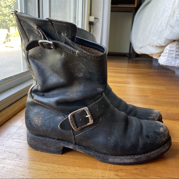 Frye Veronica Shortie in Rustic Black, sz 10 - Picture 13 of 16